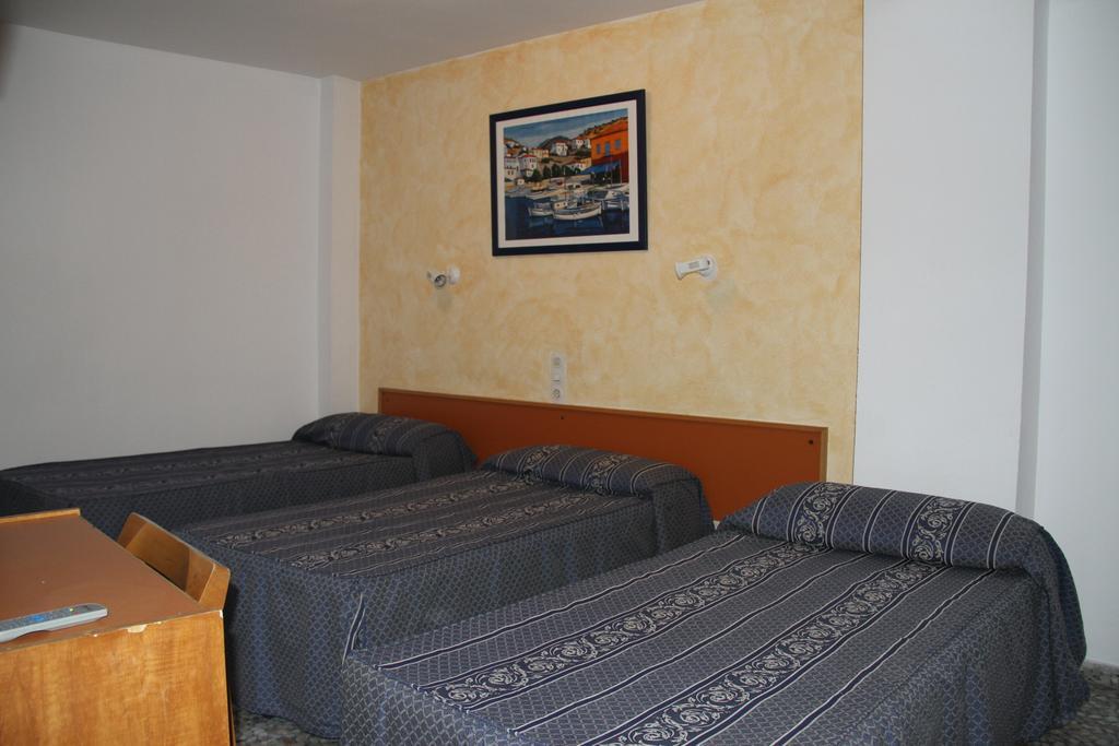 Hostal Mengual Gandia Luaran gambar