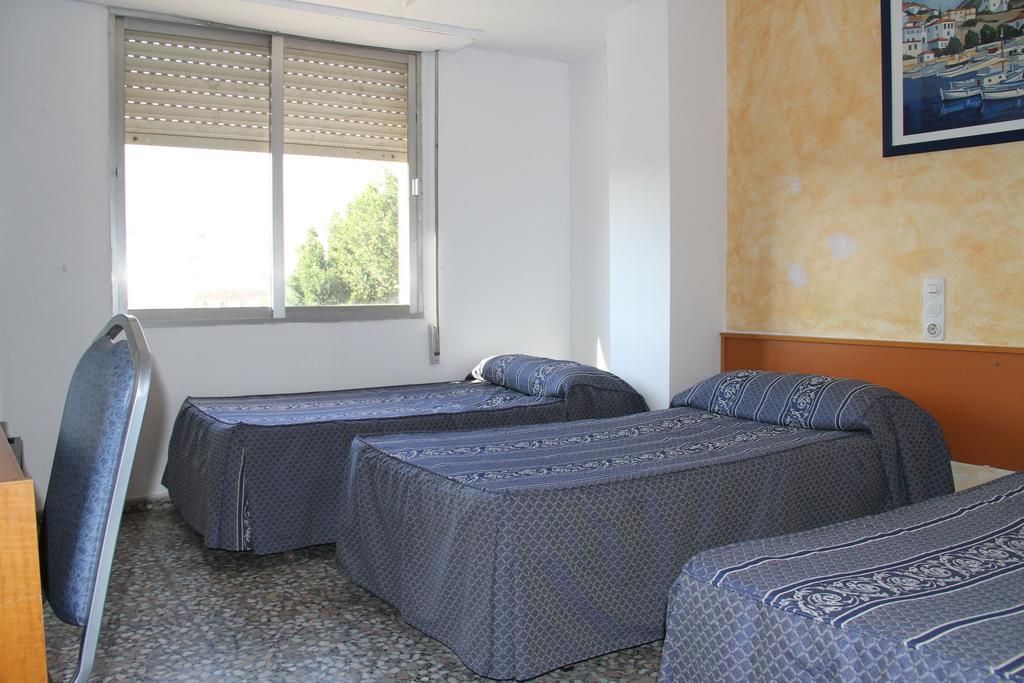 Hostal Mengual Gandia Bilik gambar